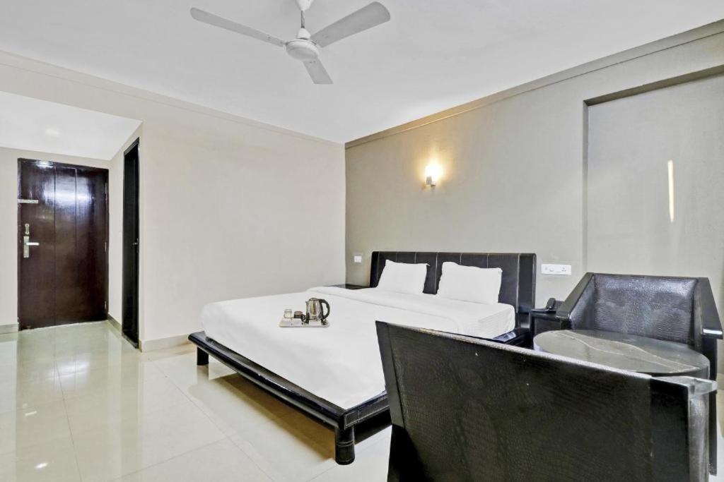 Aec Residency Hotel Alappuzha Exterior photo